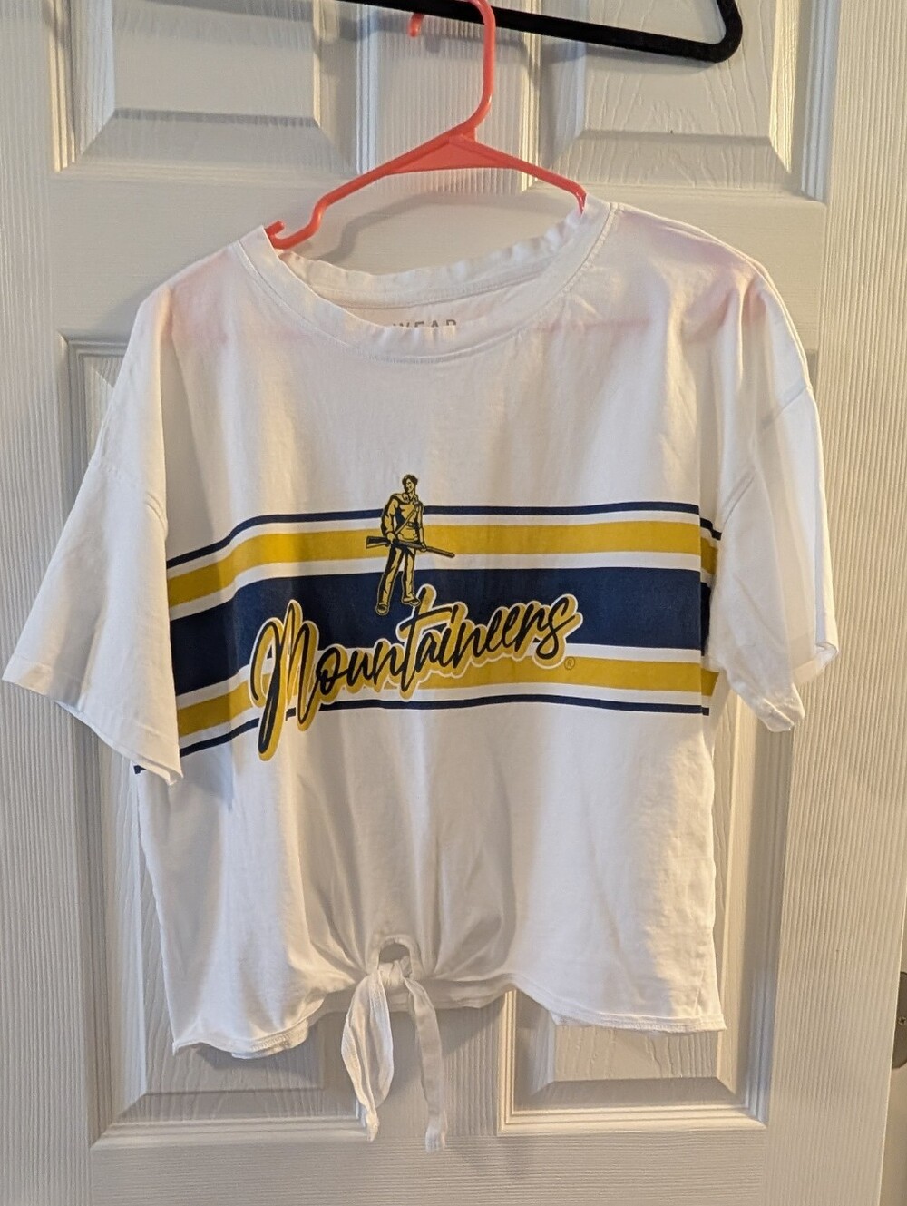 WV 'Mountaineers' Tie-Front Crop Tee